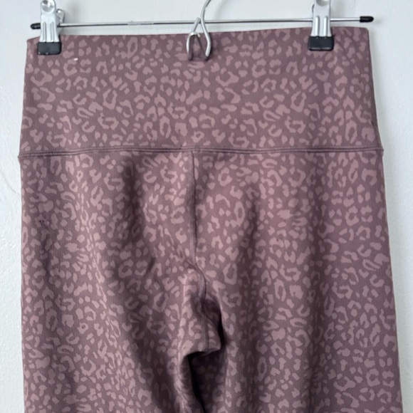 Offline by aerie leopard print leggings Size Large - Picture 4 of 7